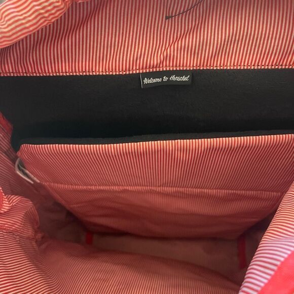 HERSCHEL Little America Backpack - Great Condition - Picture 4 of 6